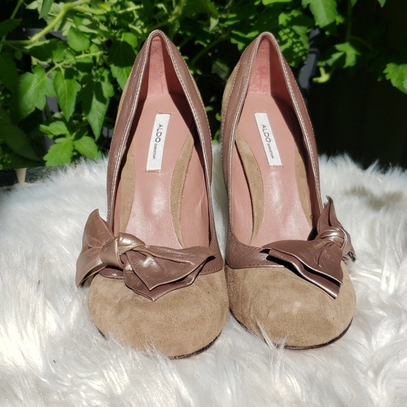 Aldo Collection Nude Suede Heels With Leather Bow - Picture 5 of 13